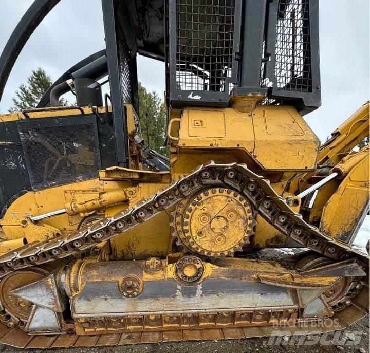 CAT 527 Skidery