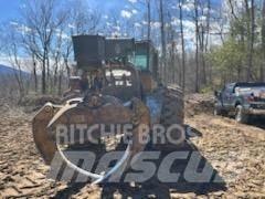 CAT 535B Skidery