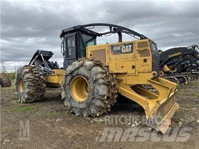 CAT 555D Skidery