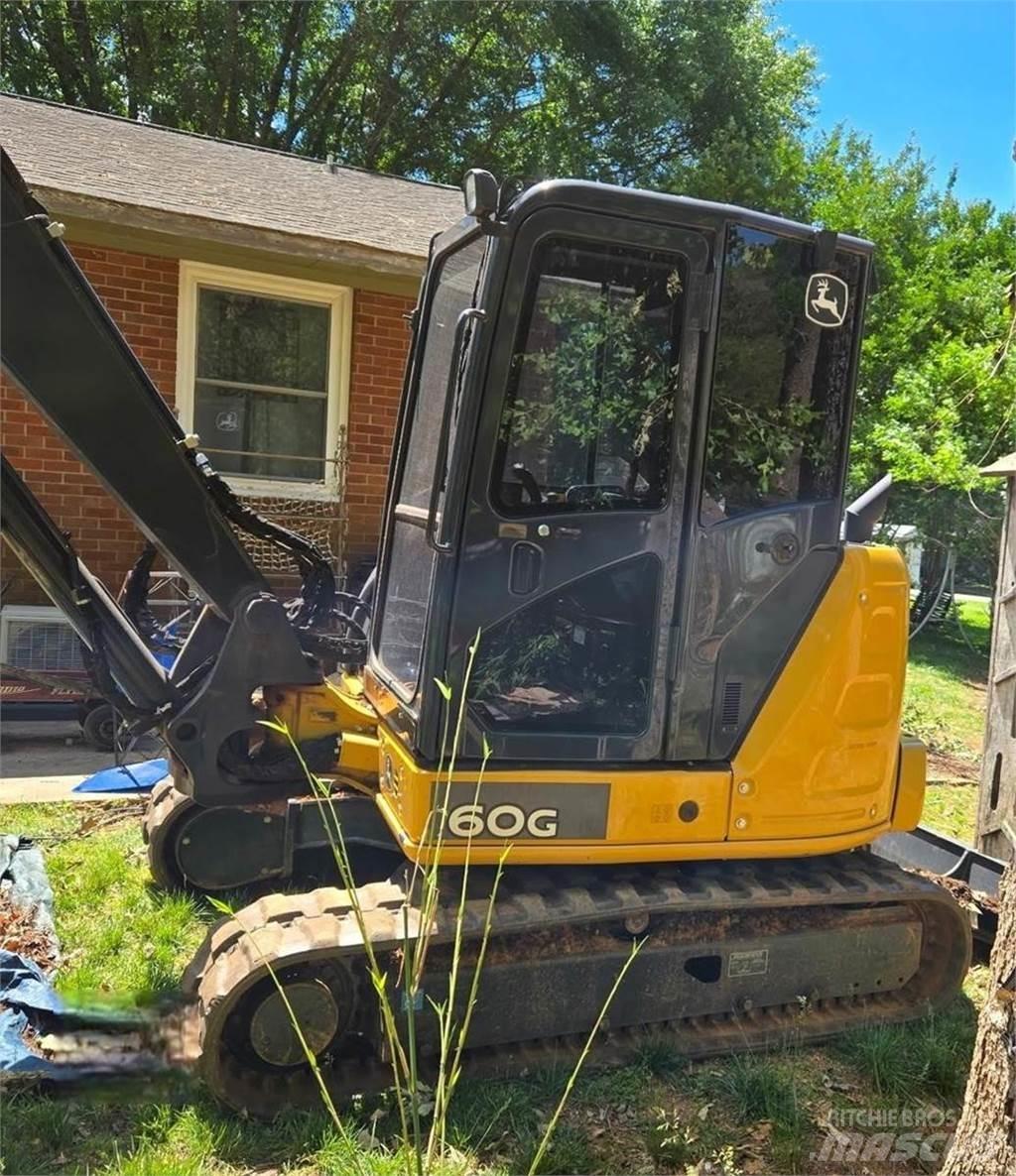 CAT 60 Minikoparki