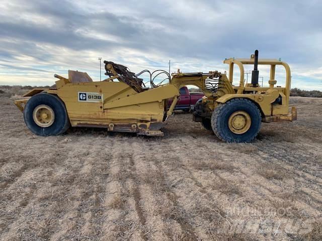 CAT 613B Skrobaki
