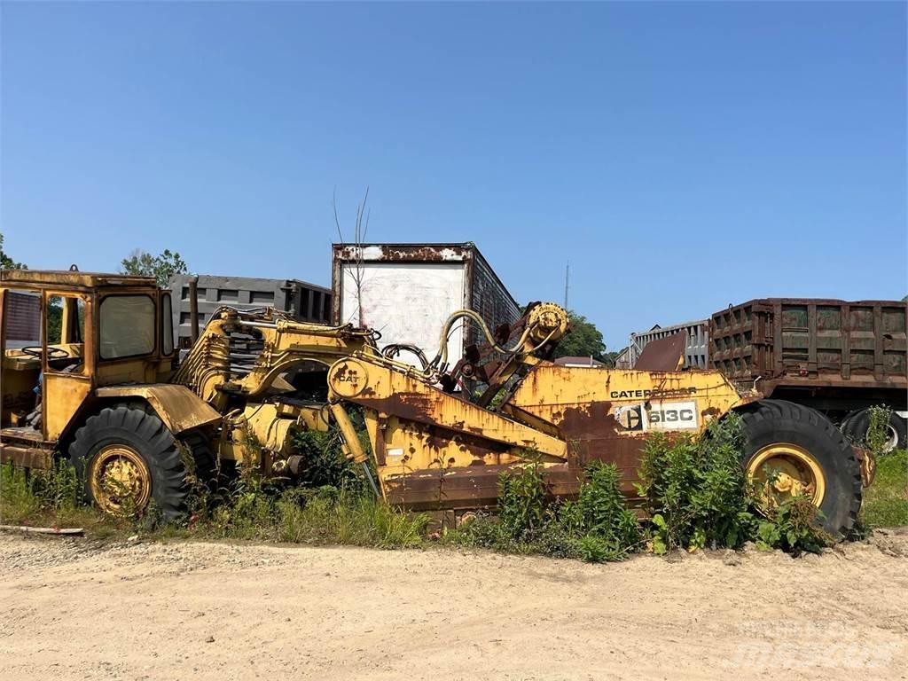 CAT 613C Skrobaki