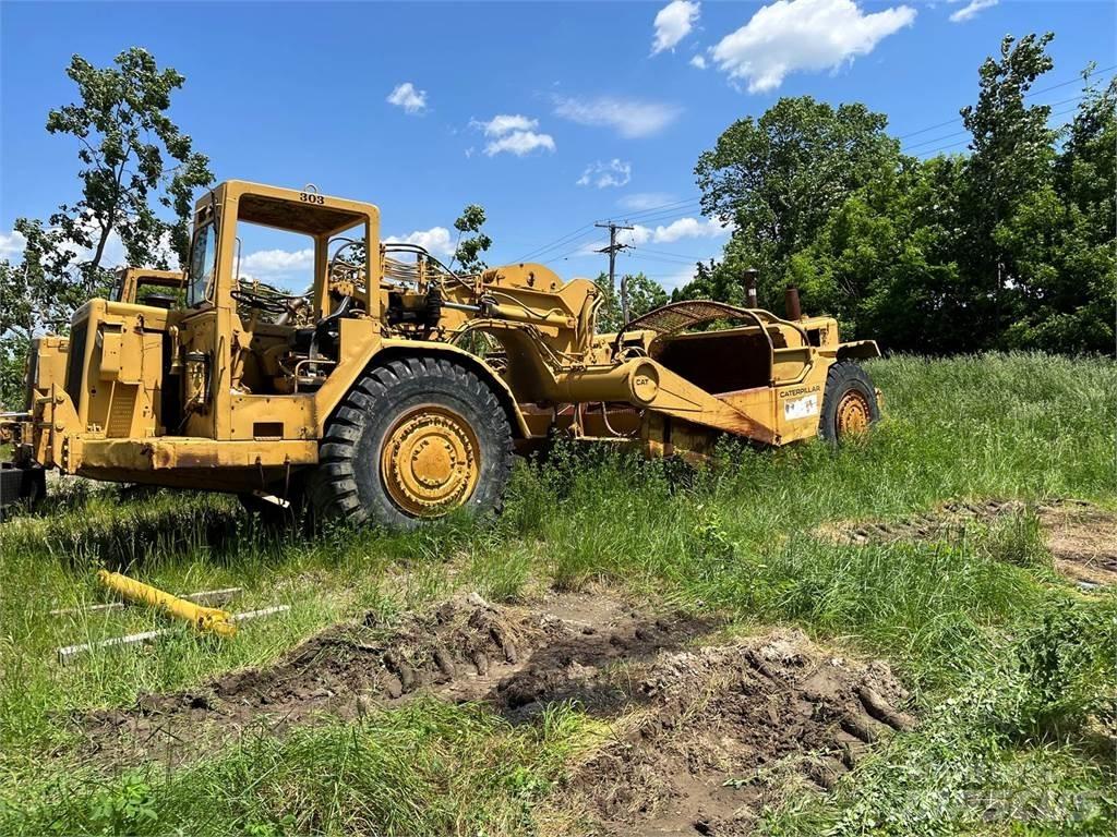 CAT 627B Skrobaki
