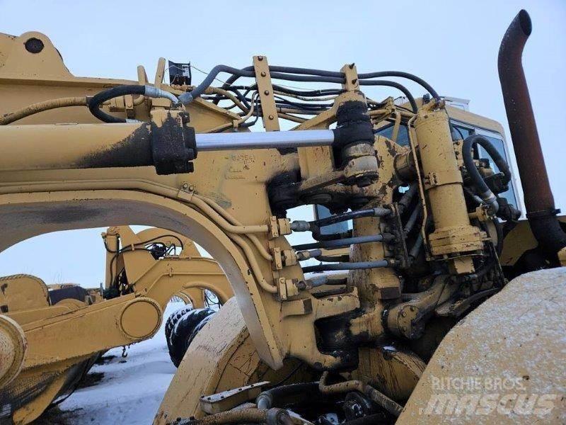 CAT 627B Skrobaki