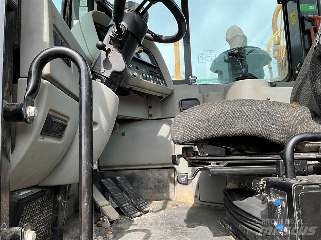 CAT 627G Skrobaki