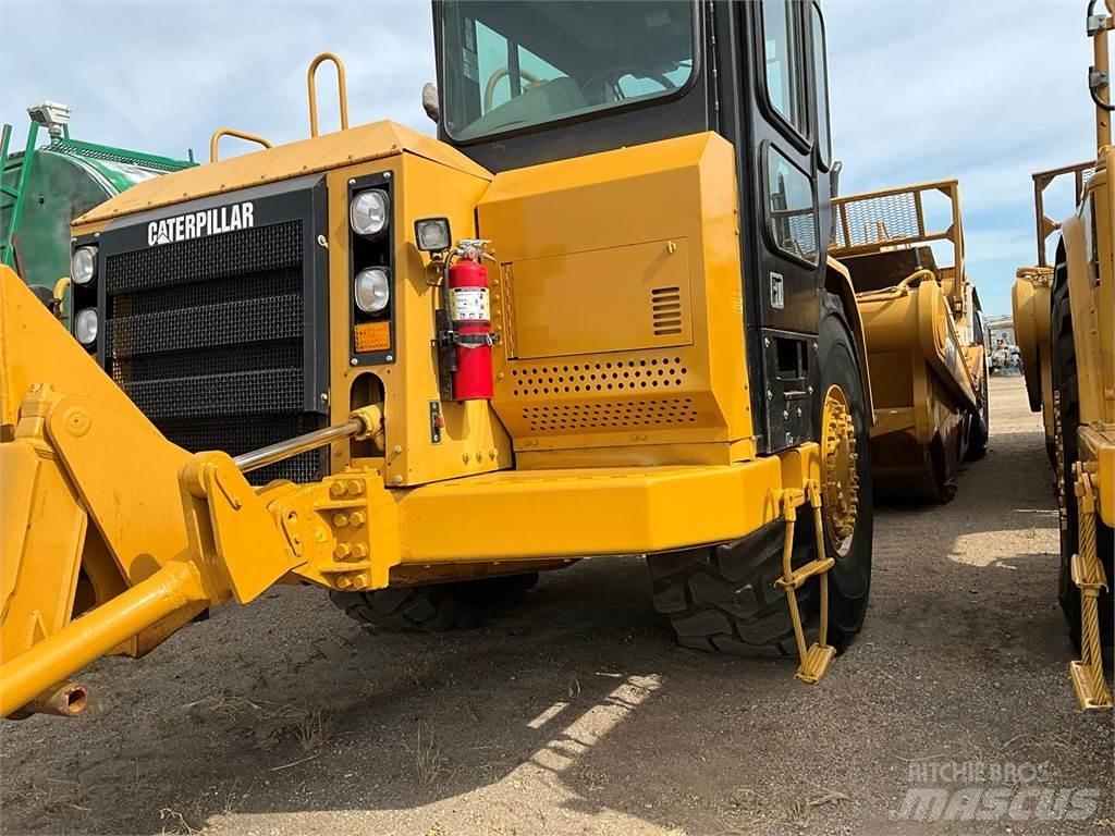 CAT 627G Skrobaki