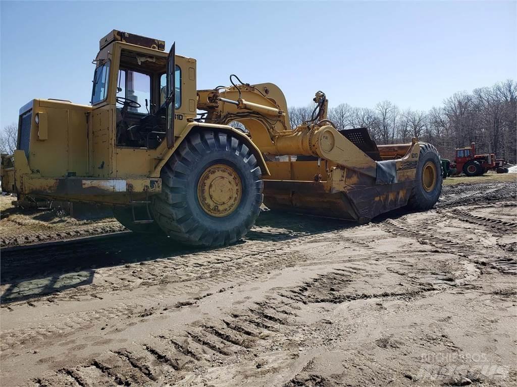 CAT 631D Skrobaki