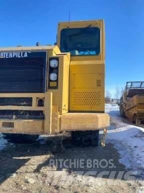 CAT 631G Skrobaki
