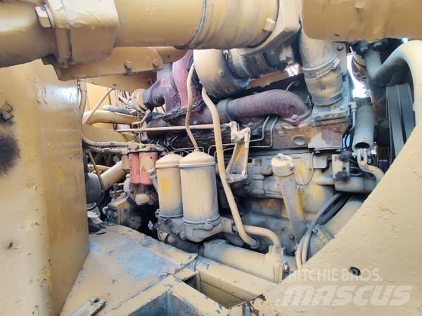 CAT 637C Skrobaki