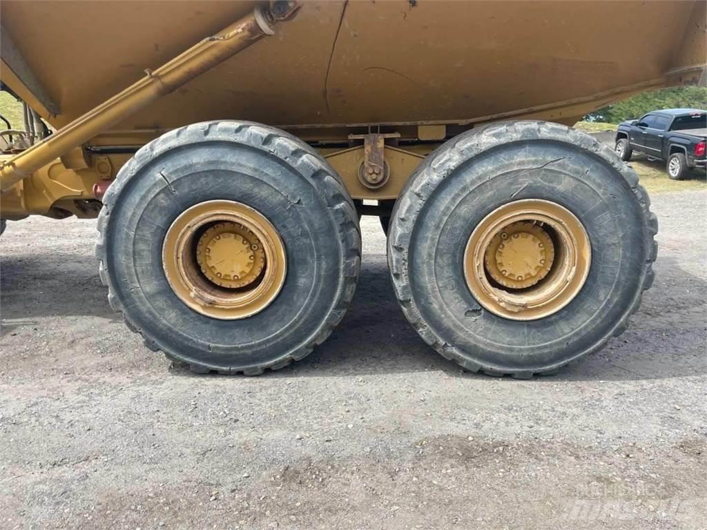 CAT 740 Wozidła przegubowe