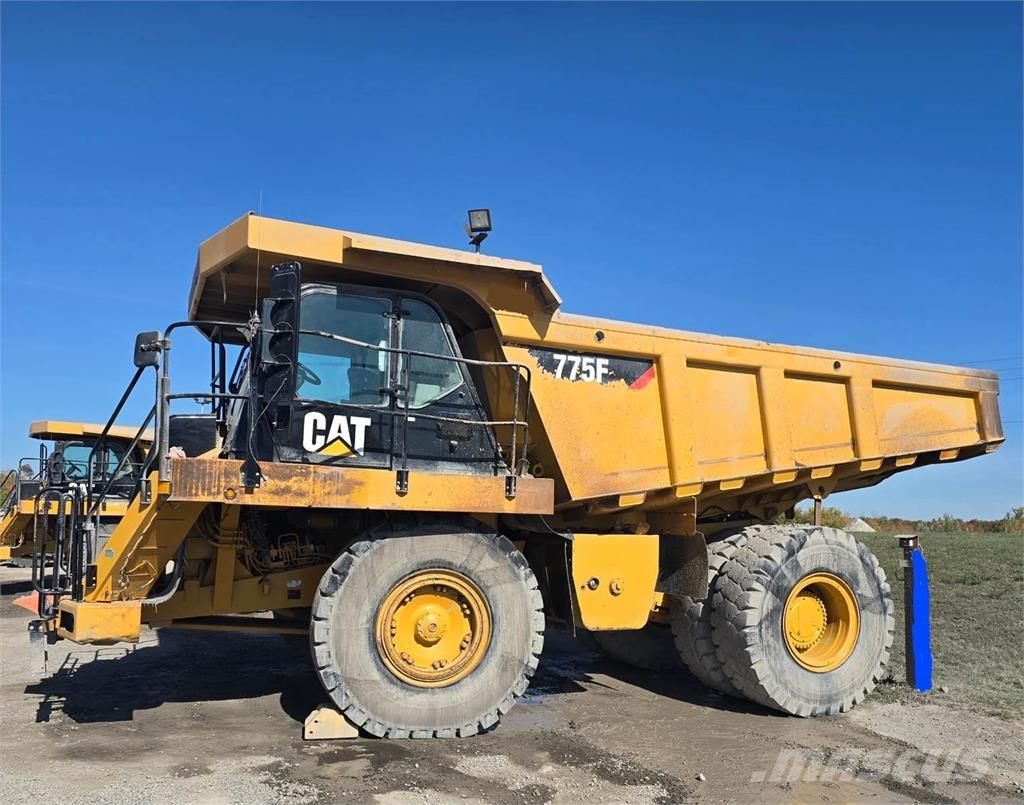 CAT 775F Wozidła przegubowe
