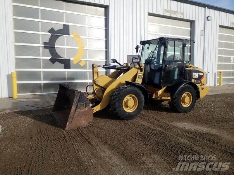 CAT 906M Ładowarki kołowe