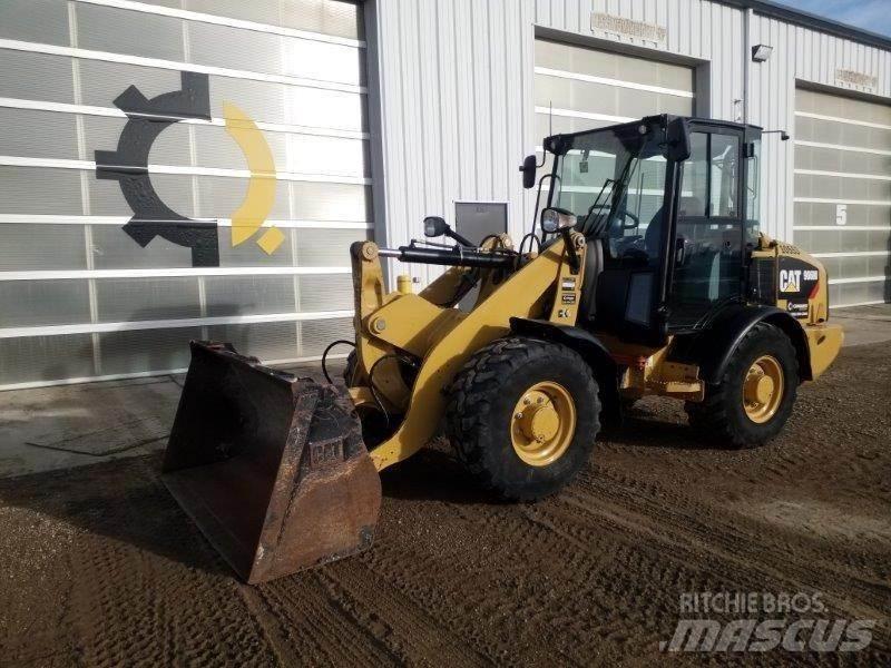 CAT 906M Ładowarki kołowe