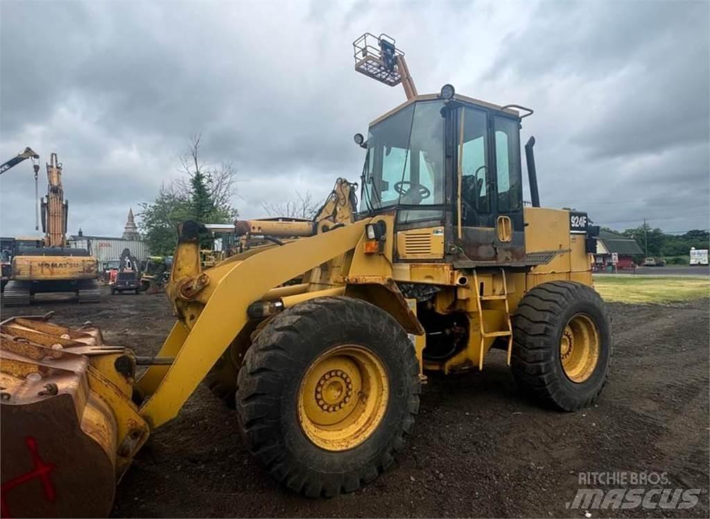 CAT 924F Ładowarki kołowe