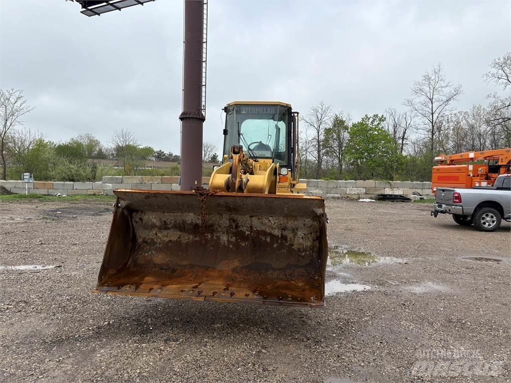 CAT 924F Ładowarki kołowe
