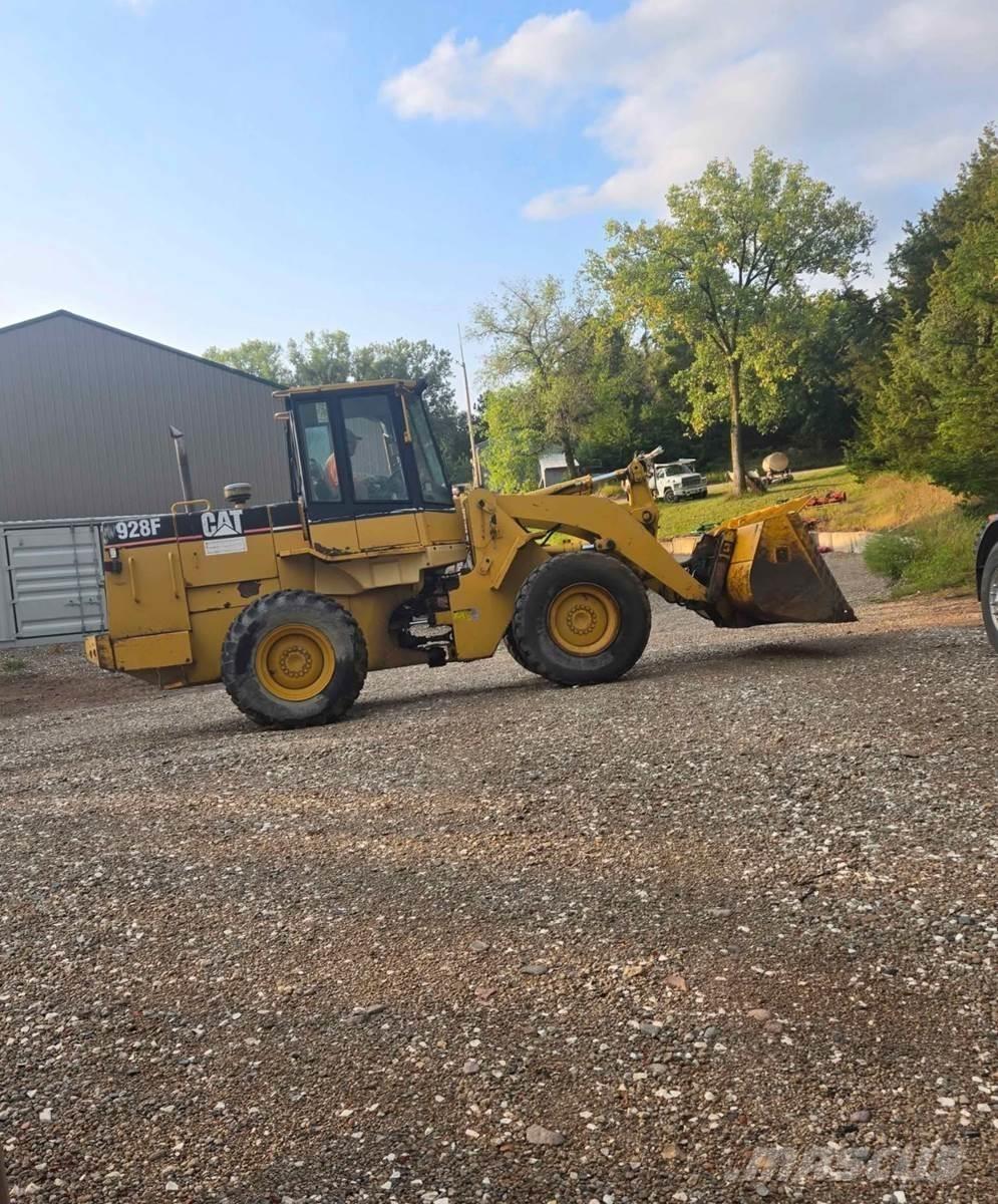 CAT 928F Ładowarki kołowe