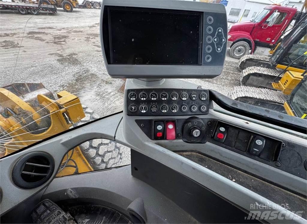 CAT 930K Ładowarki kołowe