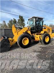 CAT 930M Ładowarki kołowe