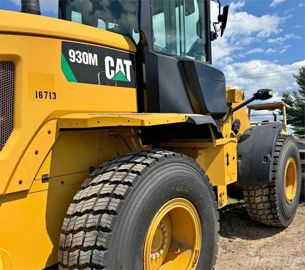 CAT 930M Ładowarki kołowe