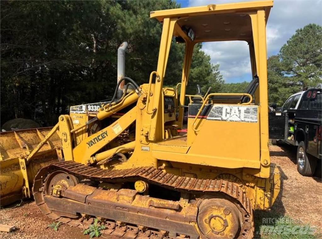 CAT 933C Spycharki gąsienicowe