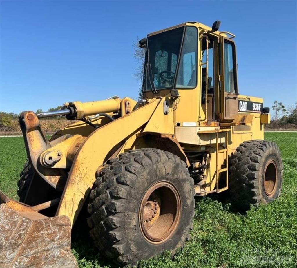 CAT 936F Ładowarki kołowe