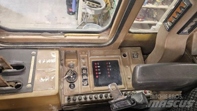 CAT 936F Ładowarki kołowe
