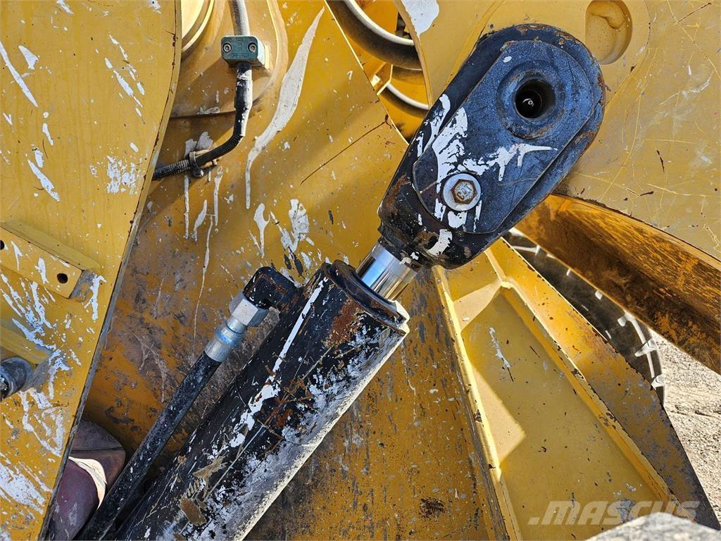 CAT 938M Ładowarki kołowe