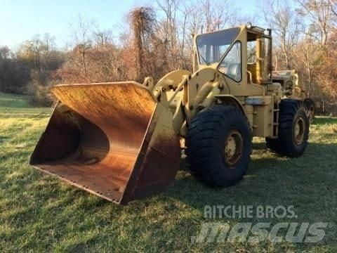CAT 966 Ładowarki kołowe