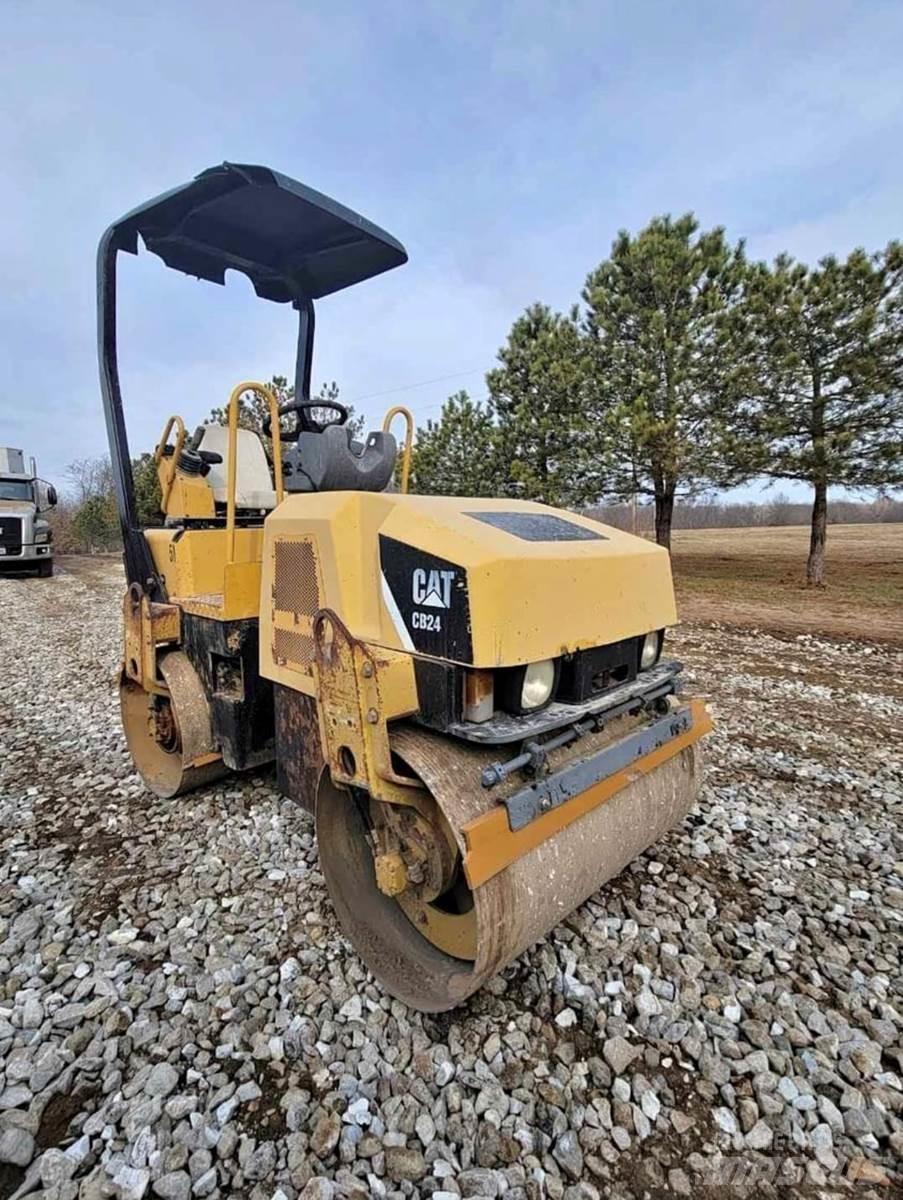 CAT CB24 Walce jednobębnowe