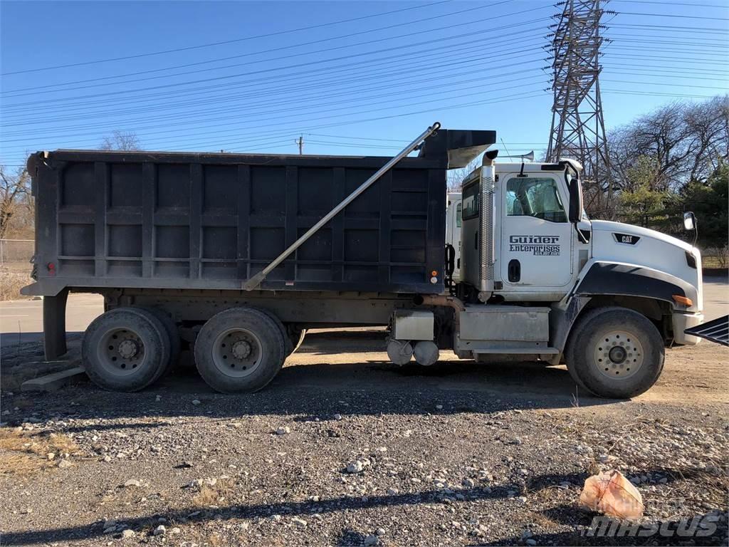 CAT CT660 Wywrotki
