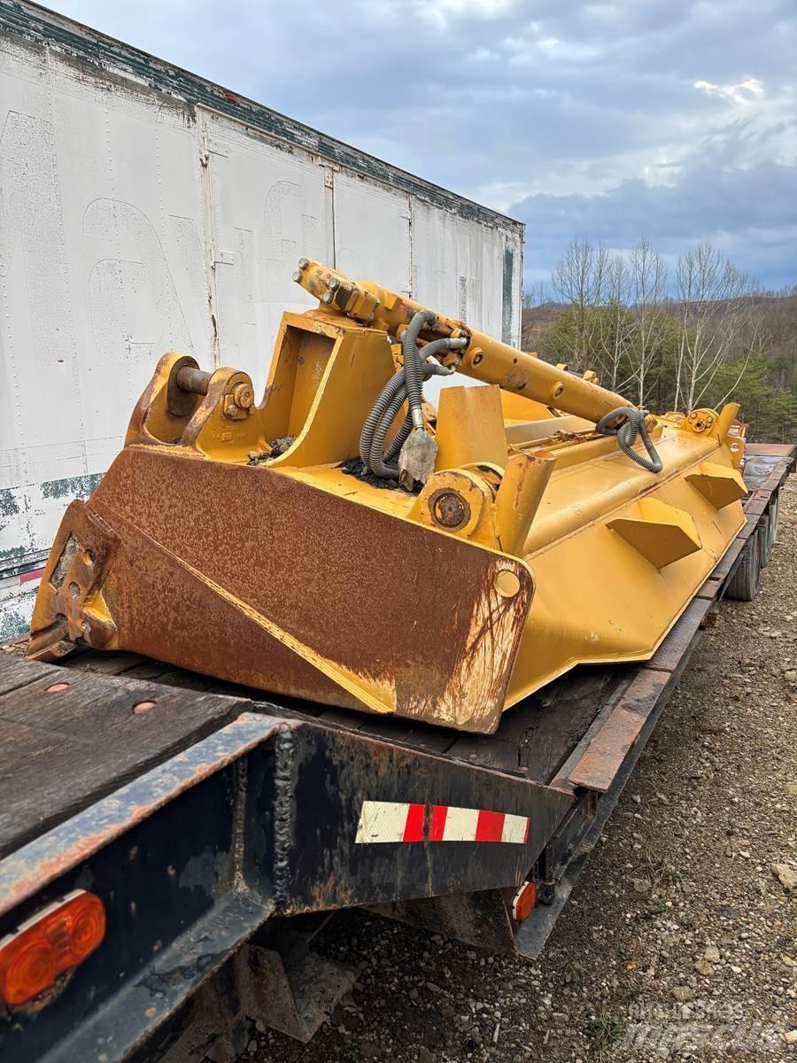 CAT D10R Spycharki gąsienicowe