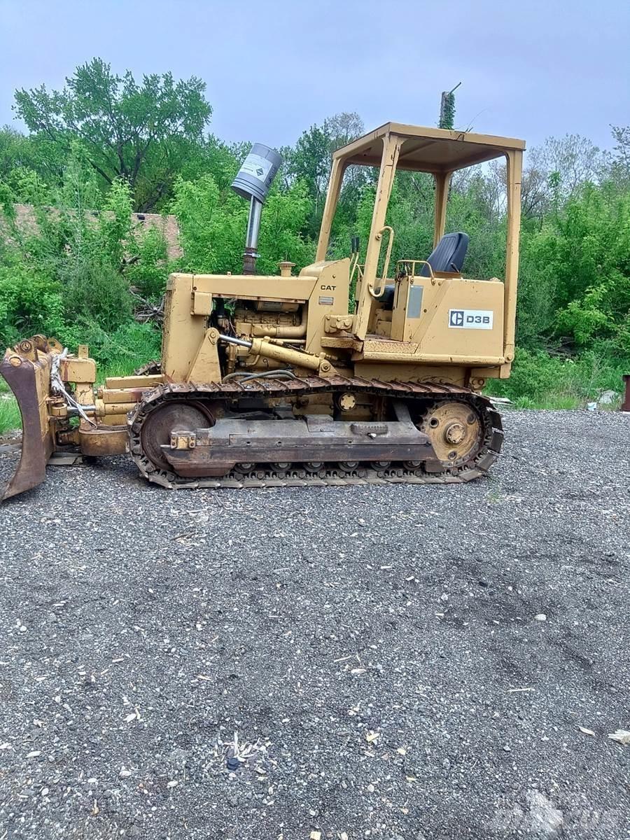 CAT D3B Spycharki gąsienicowe