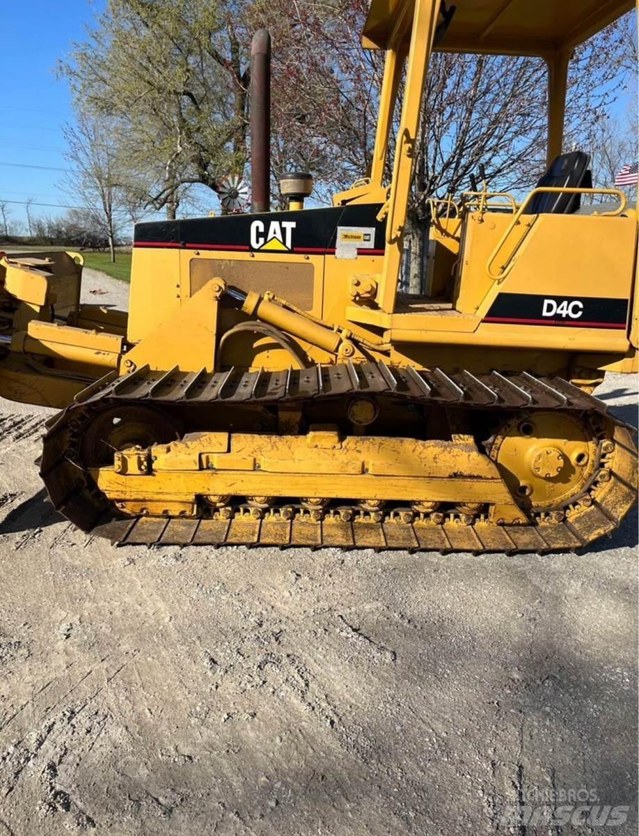 CAT D4C Spycharki gąsienicowe