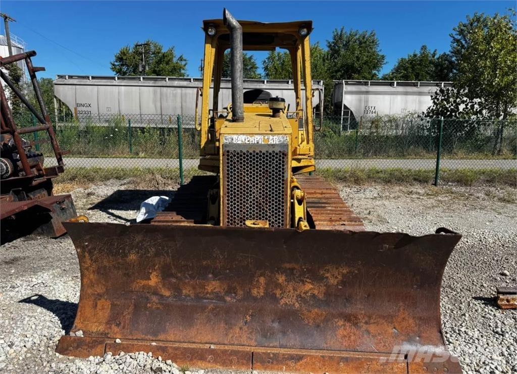 CAT D4C Spycharki gąsienicowe