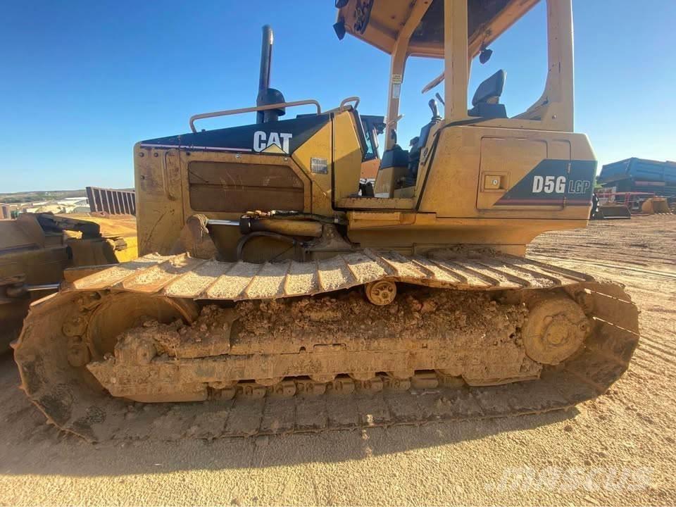 CAT D5G Spycharki gąsienicowe