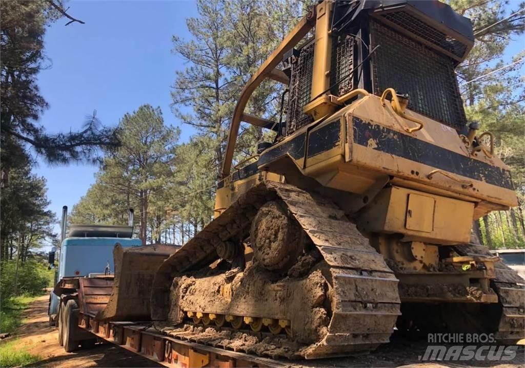 CAT D5M Spycharki gąsienicowe