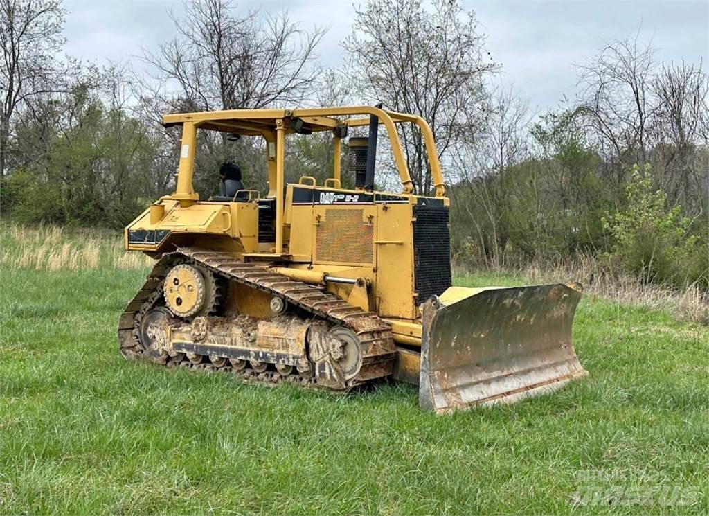 CAT D6M XL Spycharki gąsienicowe