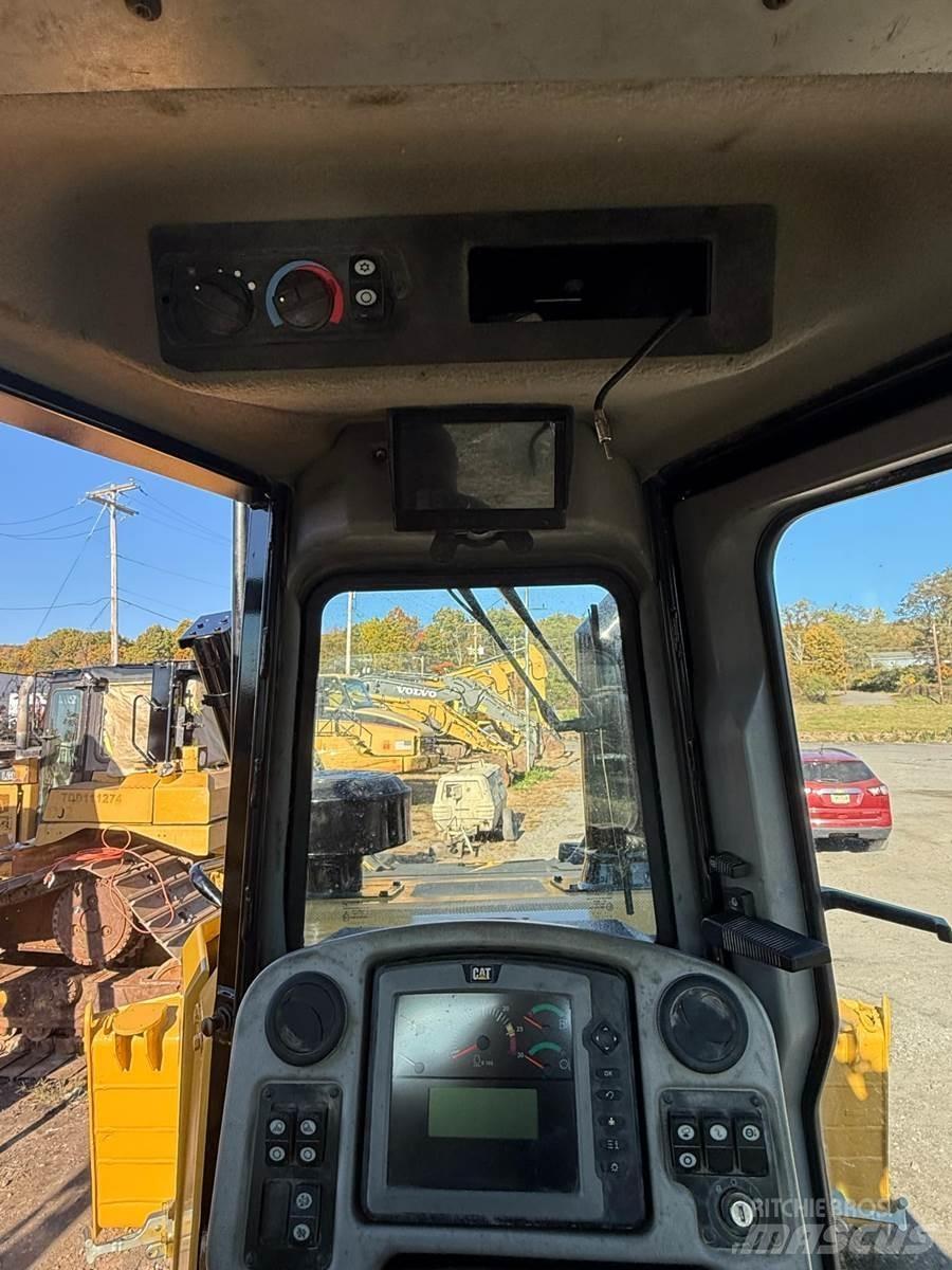 CAT D6T Spycharki gąsienicowe