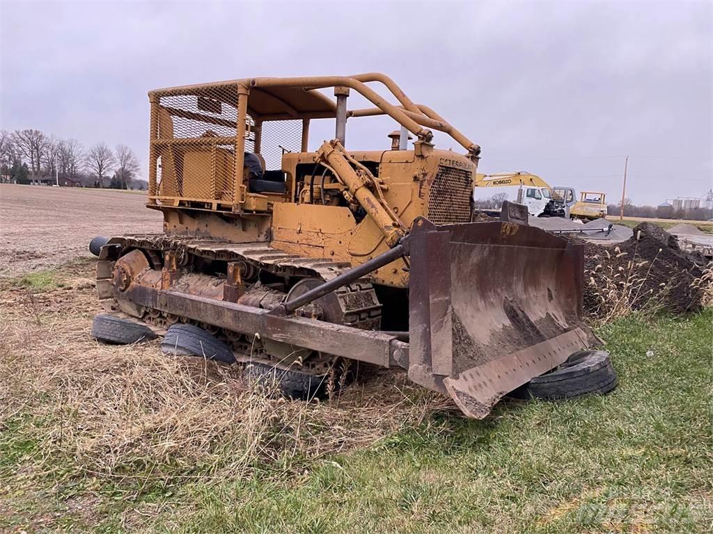 CAT D7E Spycharki gąsienicowe