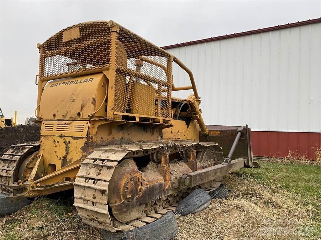 CAT D7E Spycharki gąsienicowe