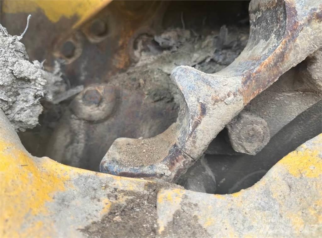 CAT D85E Spycharki gąsienicowe