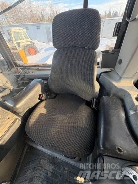 CAT D8T Spycharki gąsienicowe