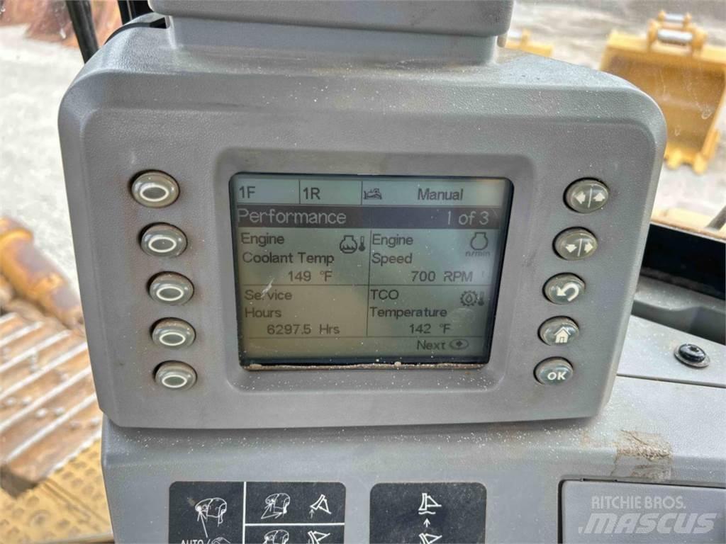 CAT D8T Spycharki gąsienicowe