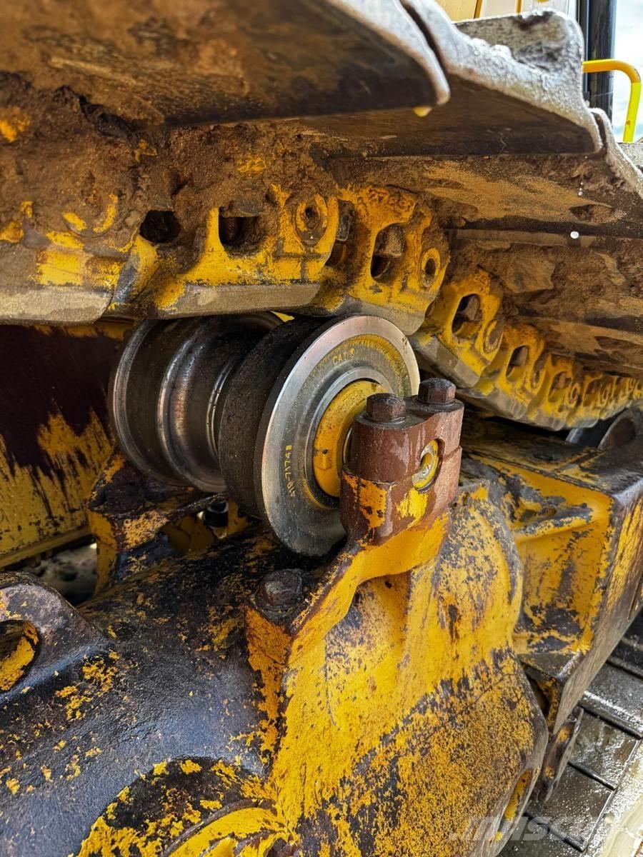 CAT D8T Spycharki gąsienicowe
