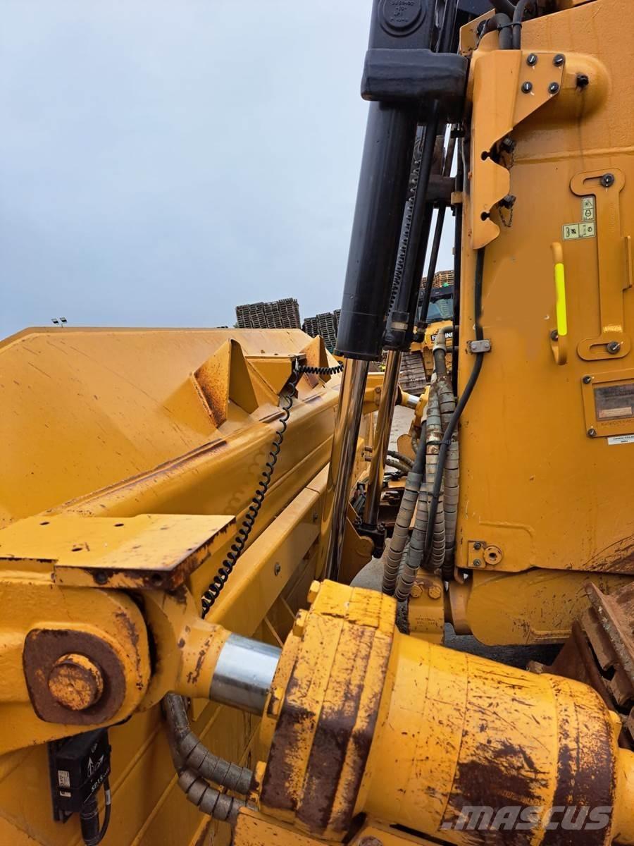 CAT D8T Spycharki gąsienicowe