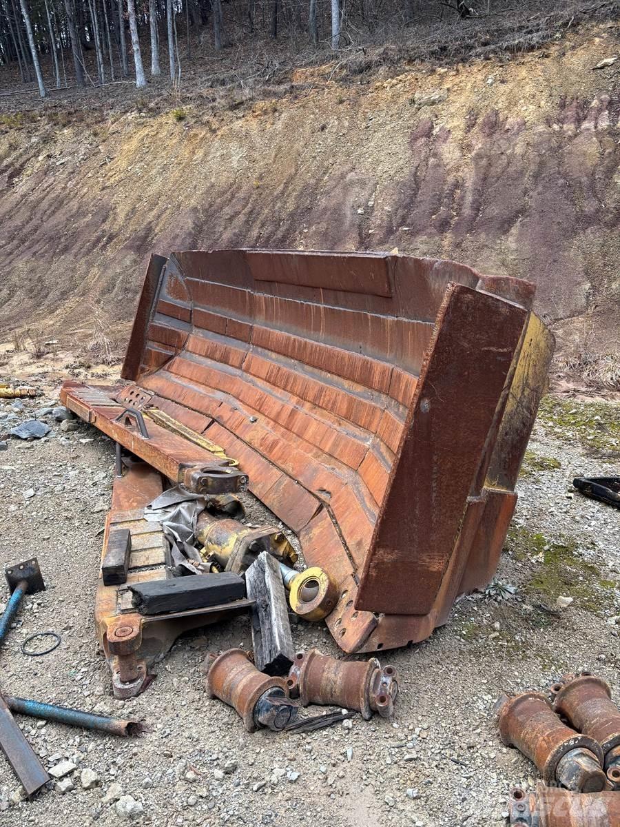 CAT D9R Spycharki gąsienicowe