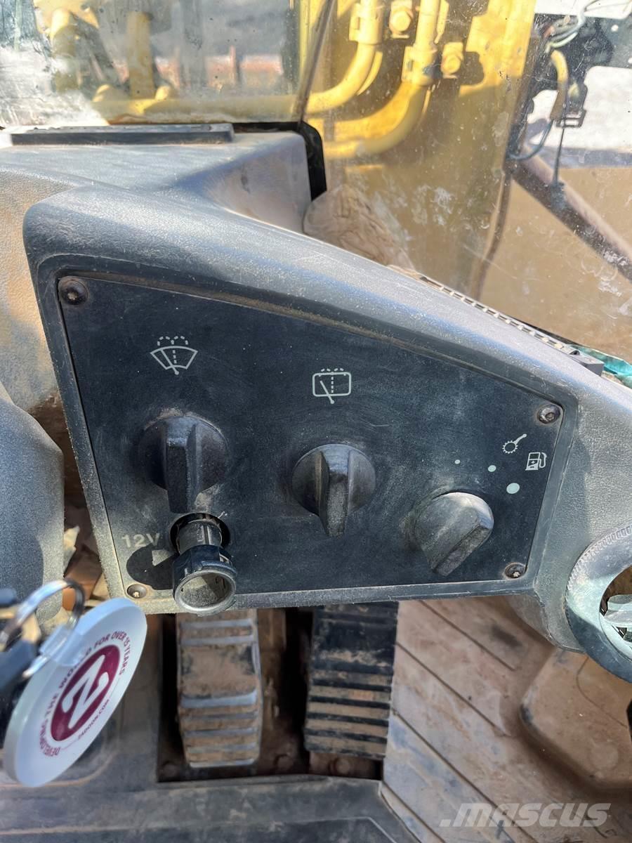 CAT IT38G Ładowarki kołowe