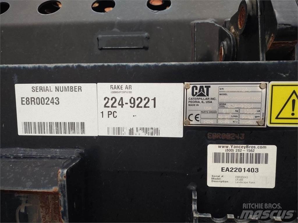 CAT LR18B Zgrabiarki i przetrząsacze