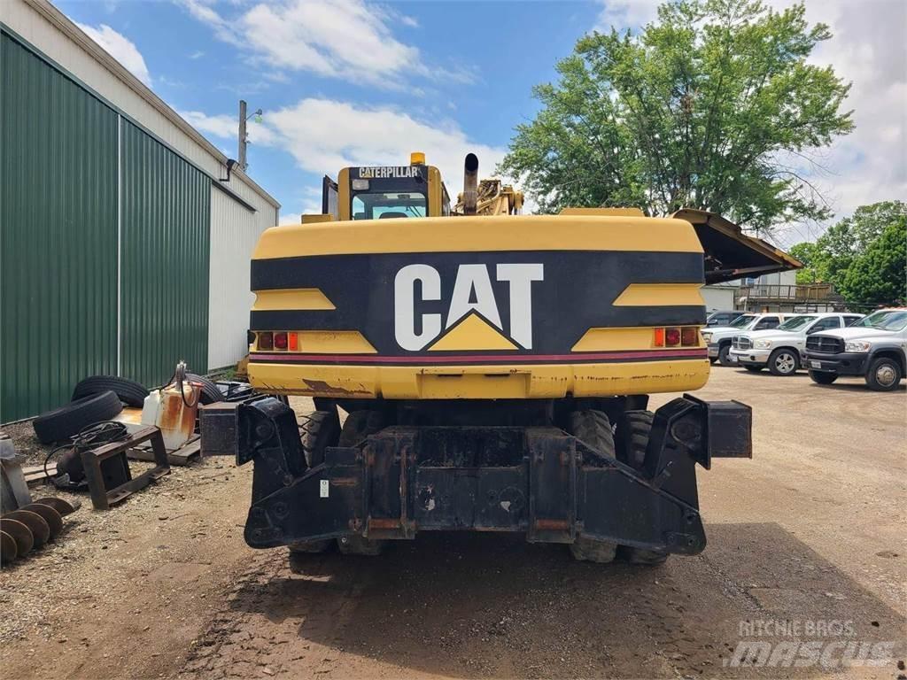 CAT M320 Koparki kołowe