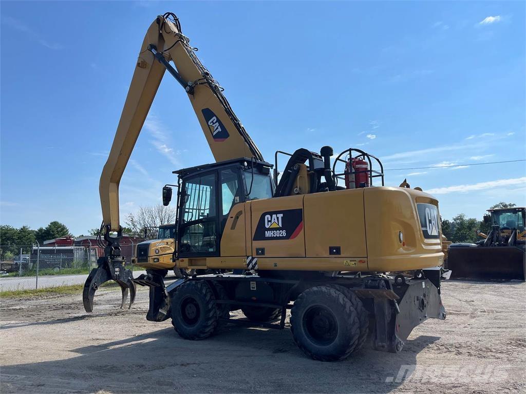 CAT MH3026 Koparki wyburzeniowe